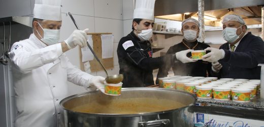 Başkan Cemil Deveci Pandemi Destek Ekibi ile birlikte mutfağa girdi