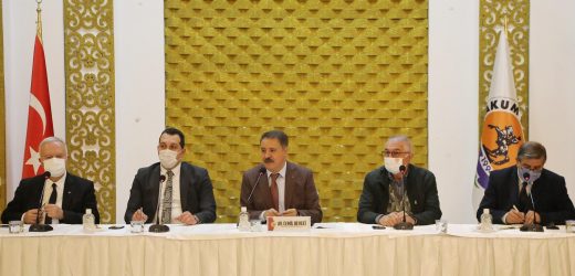 Başkan Deveci:  “Kimseyi kimseye muhtaç etmeden aşmaya çalışacağız”