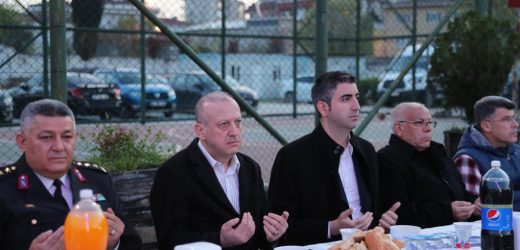 Başkan Gökhan Yüksel Kartal Gözlemevi’nde Çocuklarla İftar Açtı