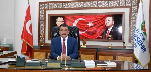 BAŞKAN GÜRKAN: ANNELER AİLE DEĞERLERİNİN YAŞATILMASI VE GELECEĞE TAŞINMASININ GÜVENCELERİDİR