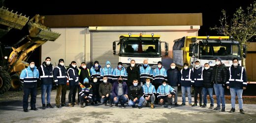 BEYLİKDÜZÜ BELEDİYESİ’NDEN YOĞUN KAR MESAİSİ