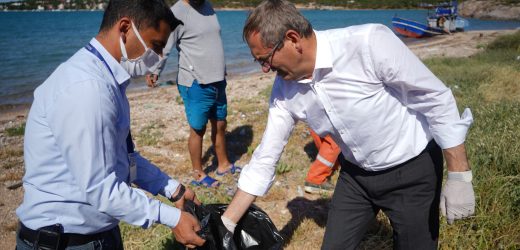 AYVALIK’TA TEMİZ ÇEVRE İÇİN EL ELE