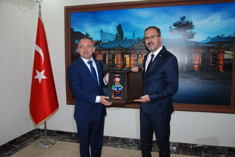 Bakan Dr. Mehmet Muharrem Kasapoğlu, Ardahana’ı Ziyaret Etti.