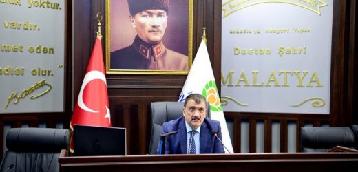 BAŞKAN GÜRKAN, BELEDİYE ÇALIŞANLARIYLA İSTİŞARE TOPLANTISI YAPTI