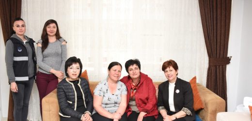 Edremit Belediyesi şehit annelerini unutmadı