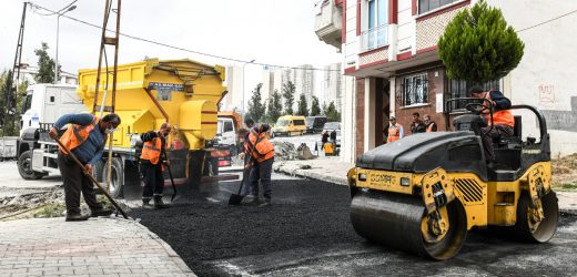 ESENYURT BELEDİYESİ’NİN ASFALT ROBOTU İŞBAŞI YAPTI