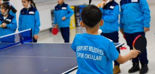 ESENYURTLU ÇOCUKLAR MASA TENİSİ İLE GELİŞİYOR
