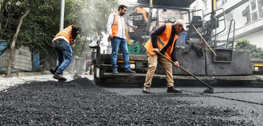 ESENYURT’TA ASFALT ÇALIŞMALARI DEVAM EDİYOR