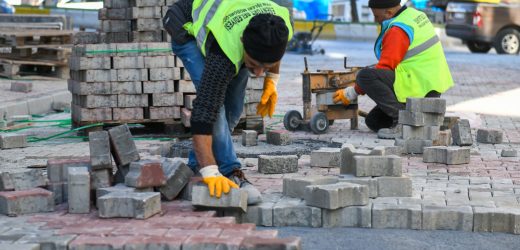 ESENYURT’TA YOL YENİLEME ÇALIŞMALARI DEVAM EDİYOR