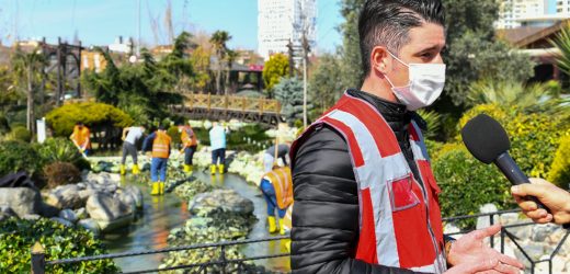 ESENYURT’UN PARKLARINDA YAZA HAZIRLIK TEMİZLİĞİ DEVAM EDİYOR