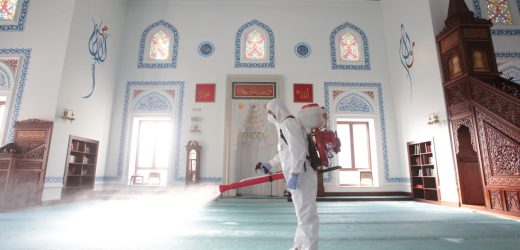 KÜÇÜKÇEKMECE’DE KORONAVİRÜSLE MÜCADELE DEVAM EDİYOR