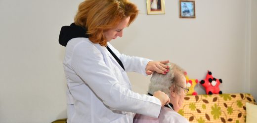 KÜÇÜKÇEKMECE BELEDİYESİ’NDEN BAYRAM ÖNCESİ 330 AİLEYE EVDE BAKIM HİZMETİ