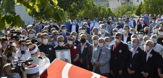 Çatalca’nın Eski Belediye Başkanı Cem Kara Son Yolculuğuna uğurlandı