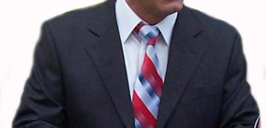 SABRİ ŞENEL’DEN BİR GÜMÜŞHANELİDEN BAYBURT YORUMU!