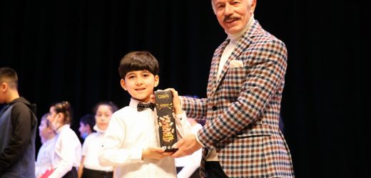 Bayrampaşalı öğrenciler tatilde doyasıya eğlendi