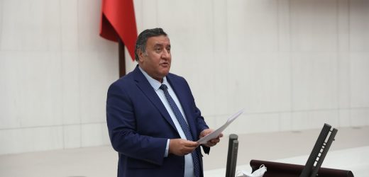 Bakan Özer: “Yükseköğretimde istihdam odaklı bölümler açılacak”