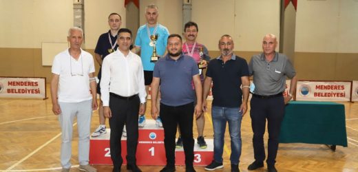 CHP Milletvekili Ömer Fethi Gürer, Pazar yerlerini gezdi, esnafın sorunlarını dinledi…