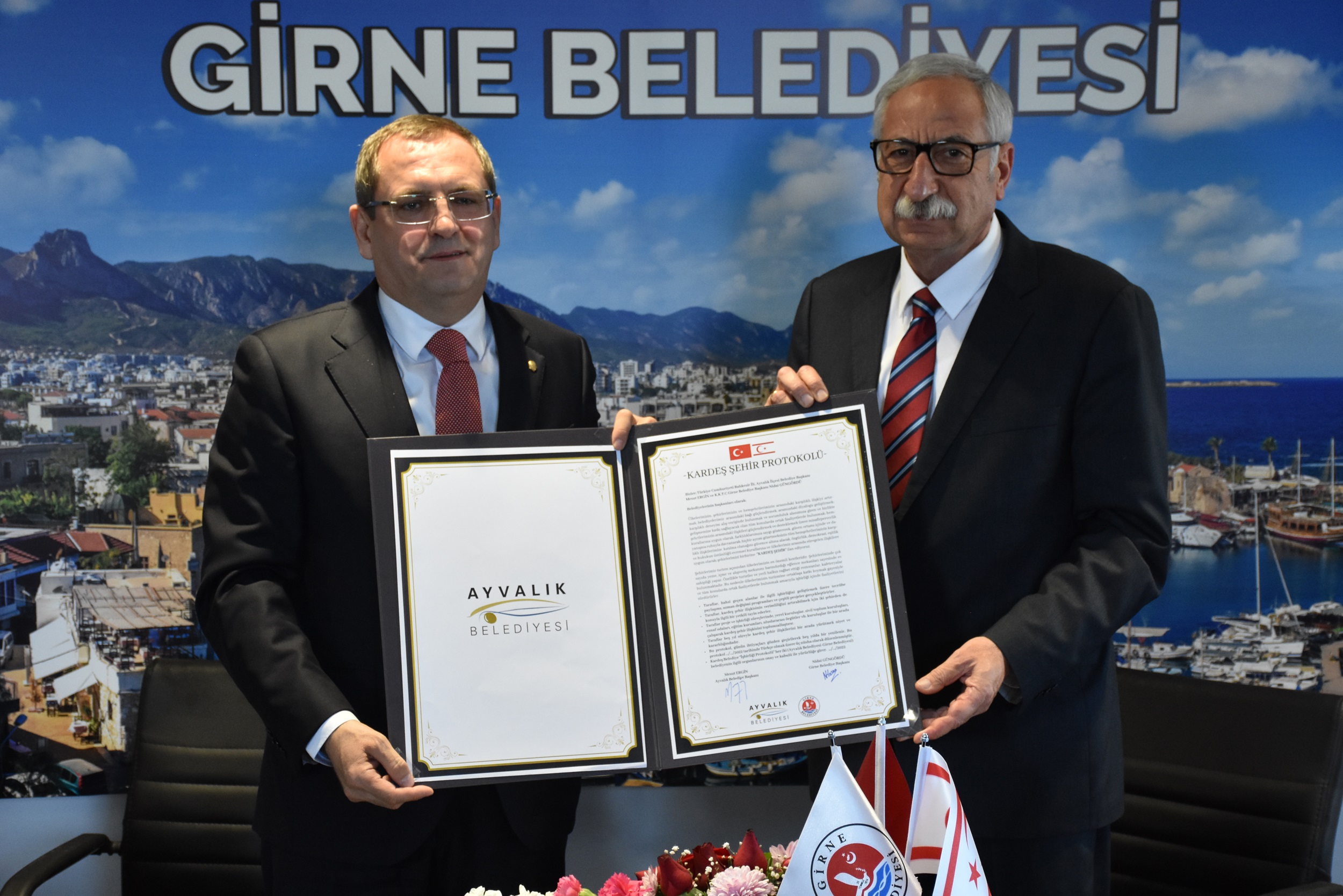 GİRNE’DE KARDEŞ ŞEHİR İÇİN İMZALAR ATILDI