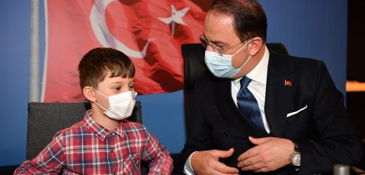 BAŞKAN ÇALIK HALK GÜNÜ TOPLANTISI’NDA KOMŞULARIYLA BİR ARAYA GELDİ