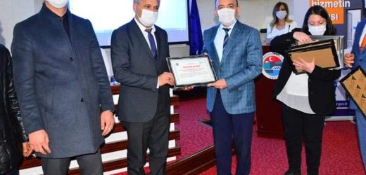 İŞCİ ÇİKARMAYAN İŞLETMELERE TEŞEKKÜR BELGESİ VERİLDİ