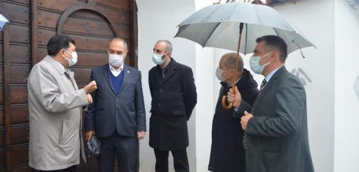 Muğla İl Müdürü Bozçelik Roman Vatandaşlarımızın yoğun yaşadığı mahallelerde incelemelerde bulundu.