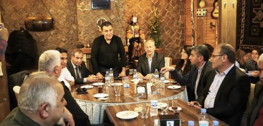 BAŞKAN DEMİR,  PARTİLİLERİ İLE İFTARDA BULUŞTU