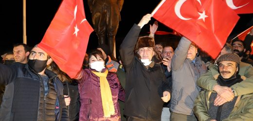 ARDAHAN ATASINA SAHİP ÇIKTI