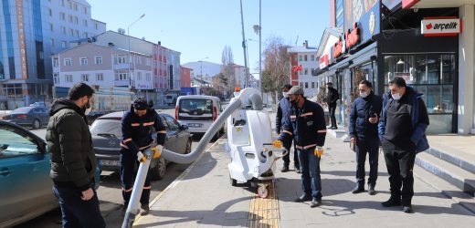 ARDAHAN’DA KAR TEMİZLEME ÇALIŞMALARI DEVAM EDİYOR