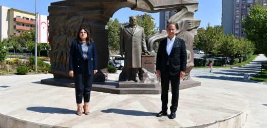 KKTC İSTANBUL BAŞKONSOLOSU’NDAN BEYLİKDÜZÜ’NE ZİYARET