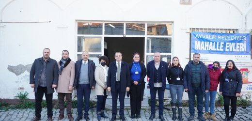 KUMAŞLARDAN, EL EMEĞİ ÜRÜNLERE HER ŞEY AYVALIK MAHALLE PAZARI’NDA