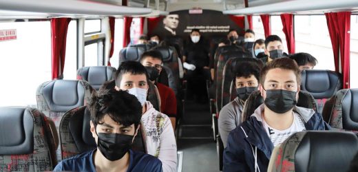 Kartal Belediyesi’nden Teknoloji Meraklısı Gençlere Ulaşım Desteği