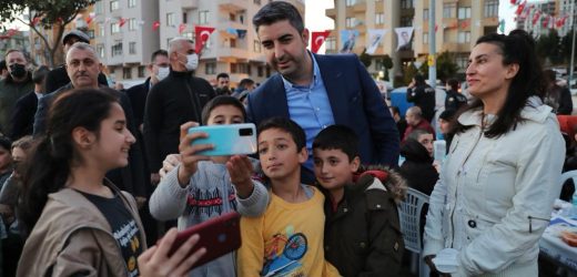 Kartal’da İftar Sofraları, Eski Ramazan Ruhunu Yaşatmaya Devam Ediyor