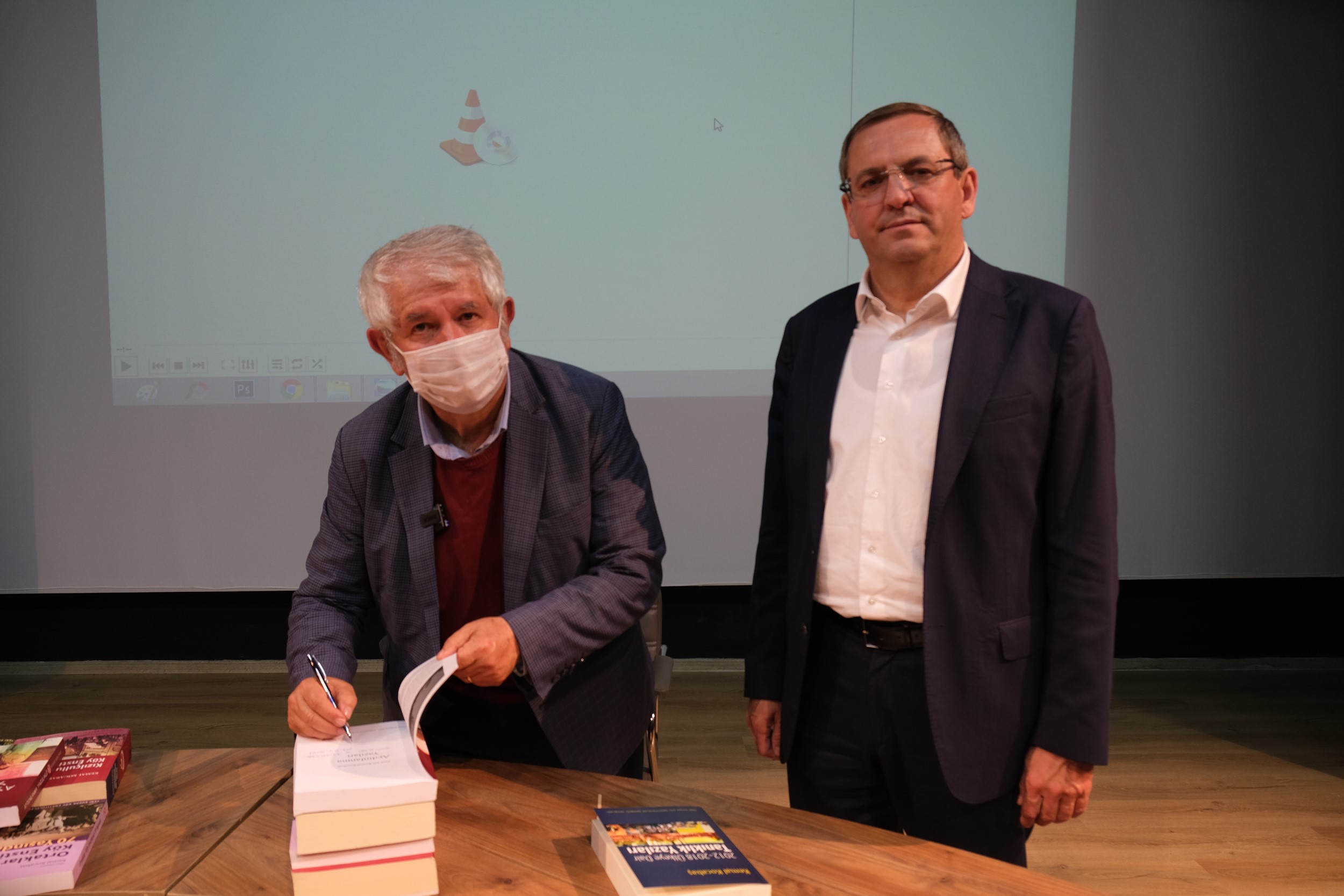 KÖY ENSTİTÜLERİ AYVALIK’TA DÖRT GÜN BOYUNCA GÜNDEME TAŞINDI