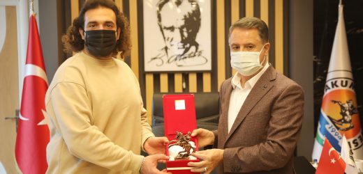 MasterChef Barbaros ve Başkan Cemil Deveci Pandemi Destek Ekibi ile birlikte mutfağa girdi