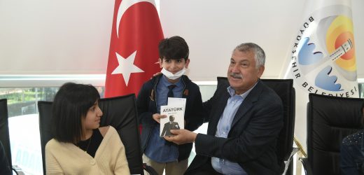 Cumhuriyet ve Atatürk konulu kompozisyon yarışmasının ödül töreni yapıldı