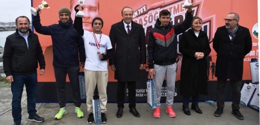 AVCILAR’DA 24 KASIM BAŞÖĞRETMEN ATATÜRK KOŞUSU