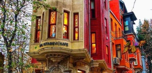 Dilara SözenAHŞAP YAPILAR VE YÖRESEL MİMARÎ