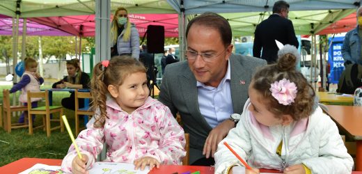 İKİNCİ GEZİCİ KÜTÜPHANE HİZMETE AÇILDI