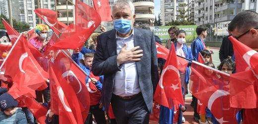 Zeydan Karalar, “Şehitlerimize olan borcumuzu ne yaparsak yapalım ödeyemeyiz.”