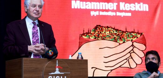 ŞİŞLİ’DE TOPLUMCU BELEDİYECİLİĞİN ÖNDERİ EFSANE BAŞKANLAR ANILDI