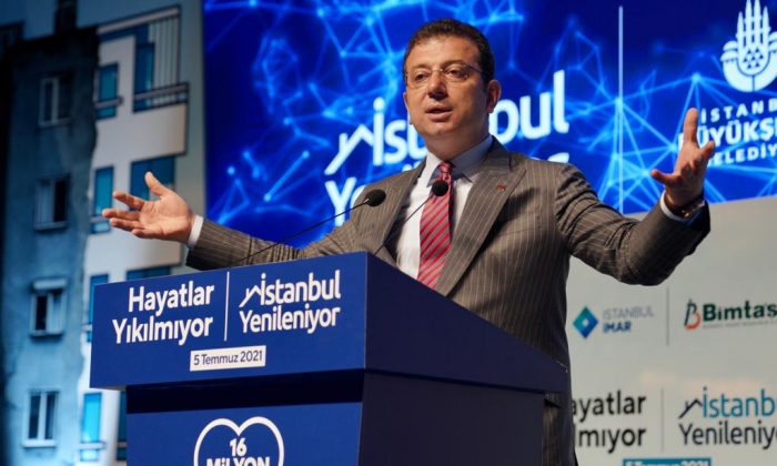 “İSTANBUL YENİLENİYOR PLATFORMU”NU TANITAN İMAMOĞLU: “DEPREM İŞBİRLİĞİ İÇİN DEVLETİN TÜM KURUMLARI YEMİN EDİP, ALTINA İMZA ATMALI”