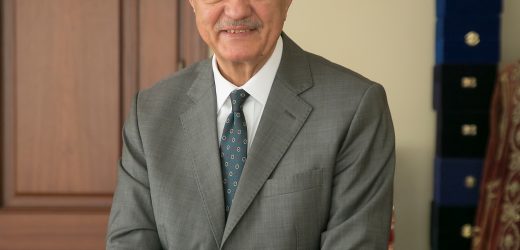 Bülent Şenver’den Geleceğin Öğretmenlerine Anlamlı Hediye