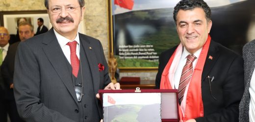 TOBB BAŞKANI RIFAT HİSARCIKLIOĞLU, BELEDİYE BAŞKANIMIZ FARUK DEMİR’İ ZİYARET ETTİ