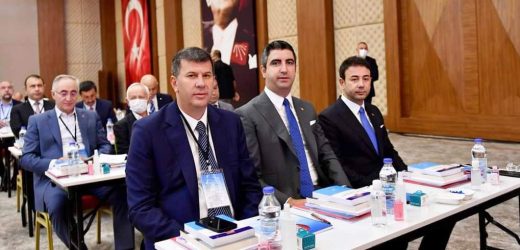 Başkan Gökhan Yüksel, CHP’nin Belediye Başkanları Çalıştayı’na katıldı