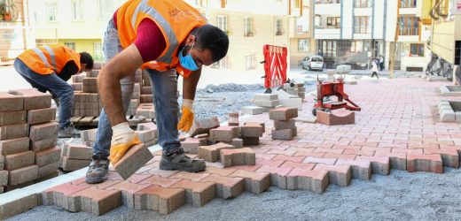 ESENYURT’UN YOLLARI YENİLENMEYE DEVAM EDİYOR