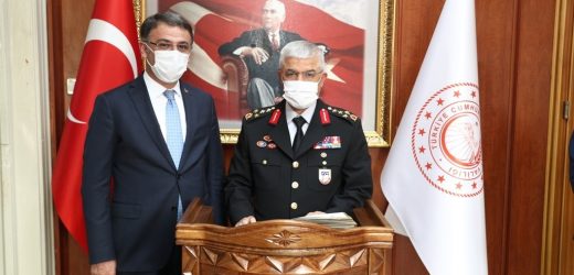 Orgeneral Arif Çetin Tokat’ı Ziyaret Etti