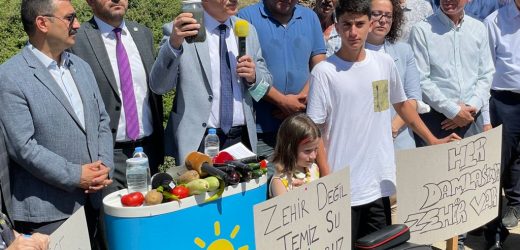 NİLÜFER ZEHİR AKIYOR, BÜYÜKŞEHİR SEYRE BAKIYOR!