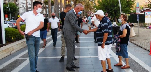 MARMARİS KAYMAKAMI AKSOY HALK’LA YÜZ YÜZE BAYRAMLAŞTI