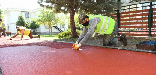 ESENYURT YÜRÜYÜŞ YOLLARI VE SPOR SAHALARI YENİLENİYOR