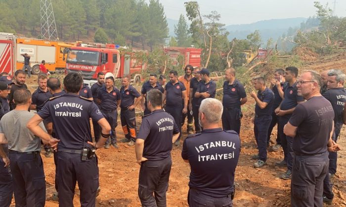 İBB EKİPLERİ 12 GÜNDÜR ORMAN YANGINI MÜCADALESİNDE